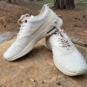 Nike subtle snakeskin Thea